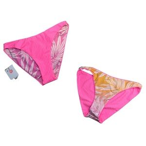NWT Maaji Reversible Vibrant Pink Bikini Bottom